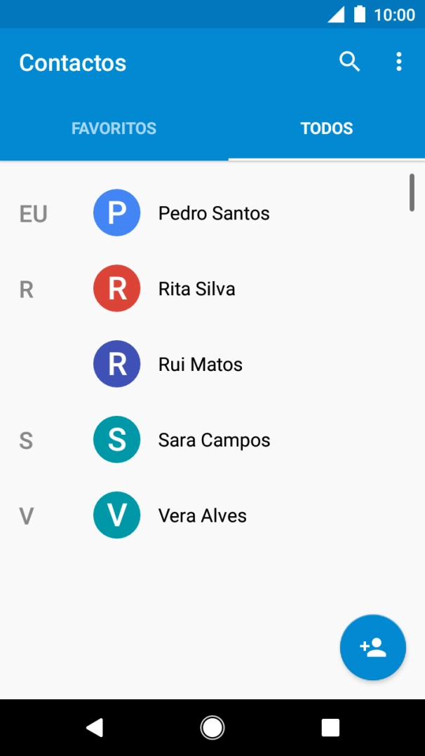 Prima o ícone de novo contacto.