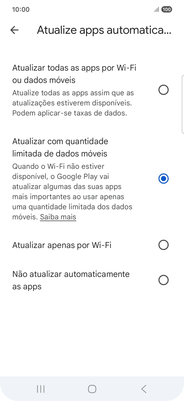 Para ativar a atualização automática de apps via redes móveis, prima Atualizar todas as apps por Wi-Fi ou dados móveis.