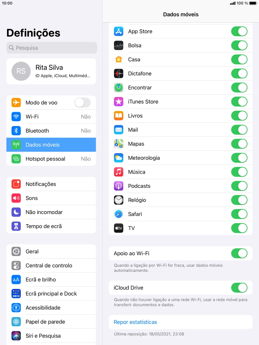 Prima o indicador junto a 