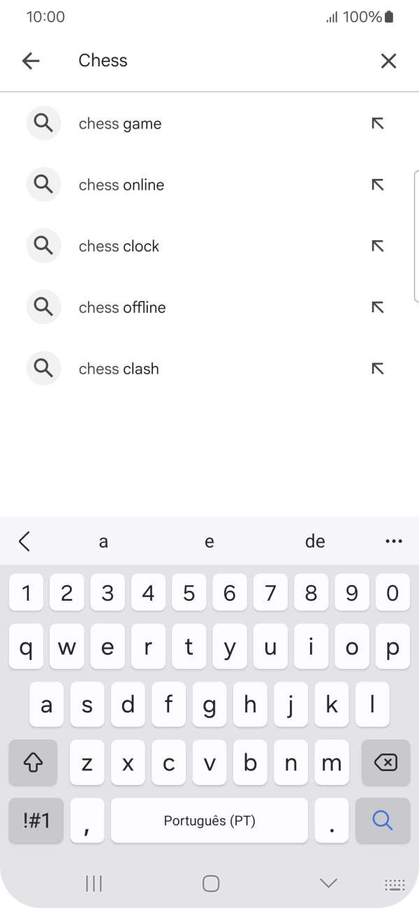 Introduza o nome ou categoria da app pretendida e prima o ícone para pesquisar.