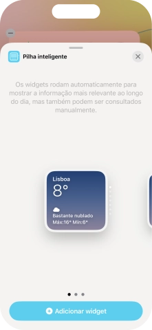 Para escolher a dimensão pretendida para o widget, deslize o dedo para a direita ou para a esquerda sobre o ecrã.