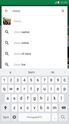 Introduza o nome ou categoria da app pretendida e prima o ícone para pesquisar.