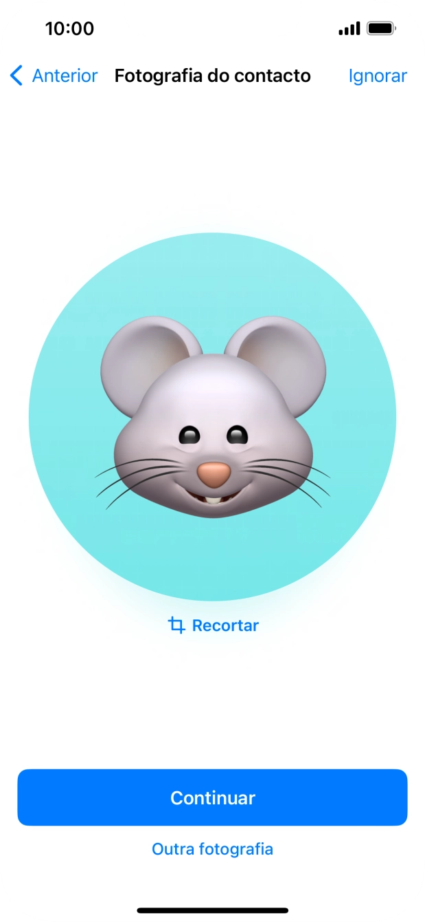 Siga as indicações no ecrã para ajustar a fotografia escolhida e prima Continuar.