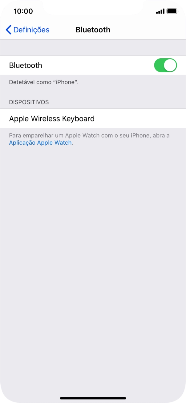 Prima o dispositivo Bluetooth pretendido e siga as indicações no ecrã para emparelhar o dispositivo pretendido com o telefone.
