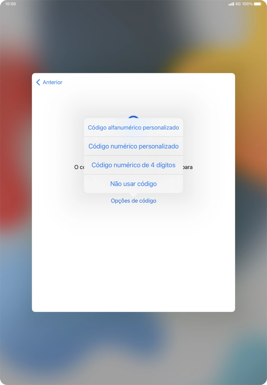 Siga as indicações no ecrã para ativar a utilização do código de bloqueio ou prima Não usar código.