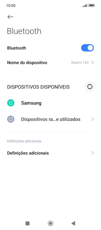Prima o dispositivo Bluetooth pretendido e siga as indicações no ecrã para emparelhar o dispositivo pretendido com o telefone.