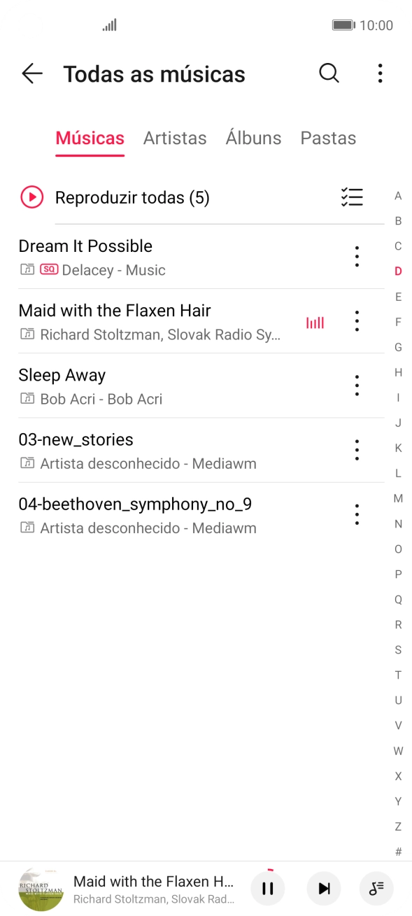 Prima o título da música na parte inferior do ecrã.