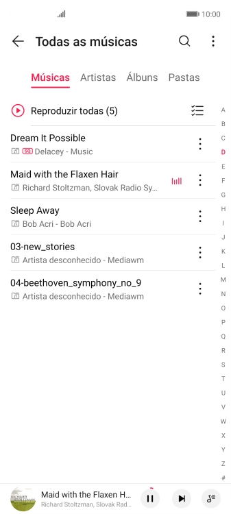 Prima o título da música na parte inferior do ecrã.