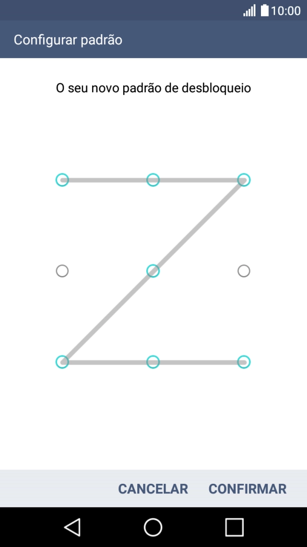 Repita o código de bloqueio do telefone escolhido e prima CONFIRMAR.