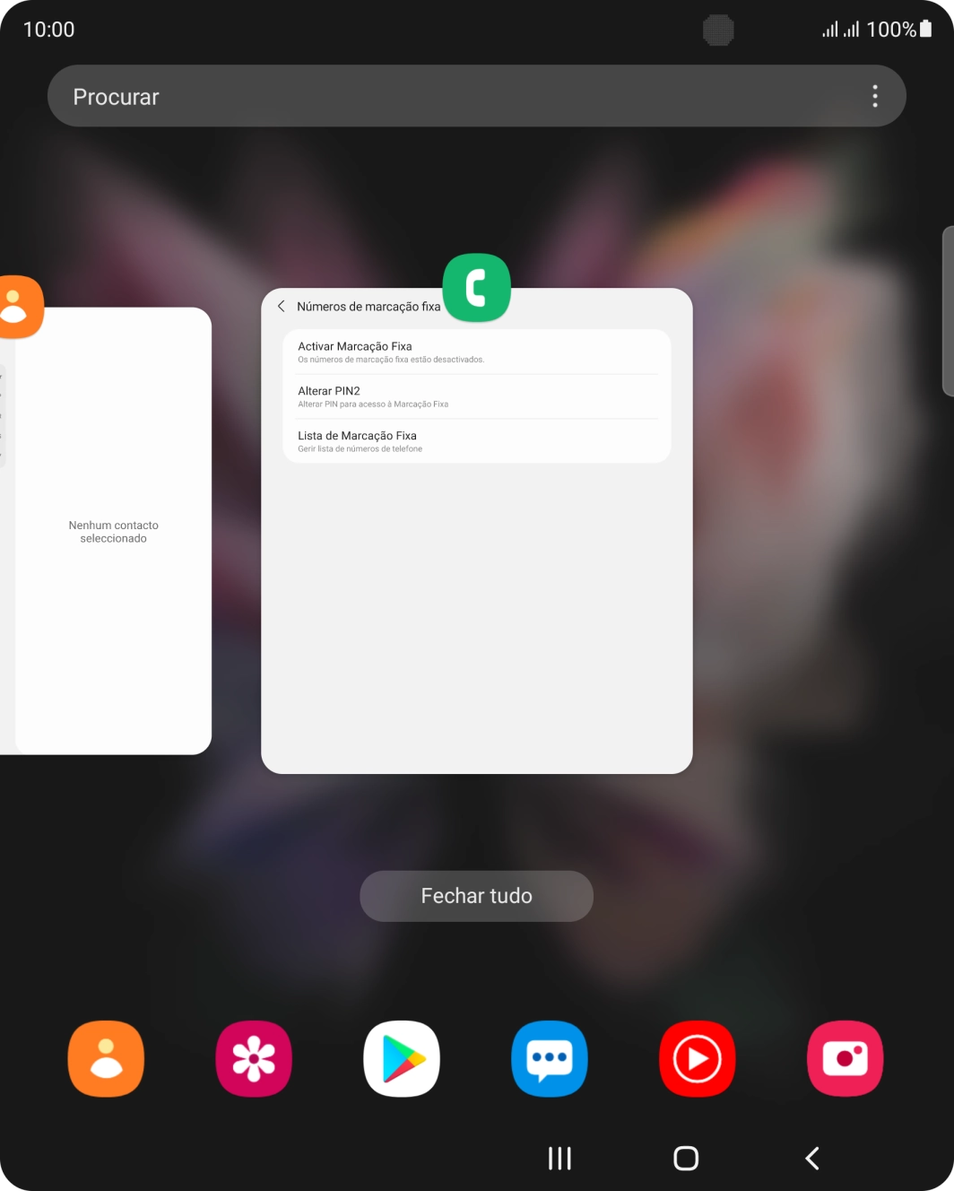 Para terminar uma aplicação em curso, deslize o dedo para cima na aplicação pretendida.