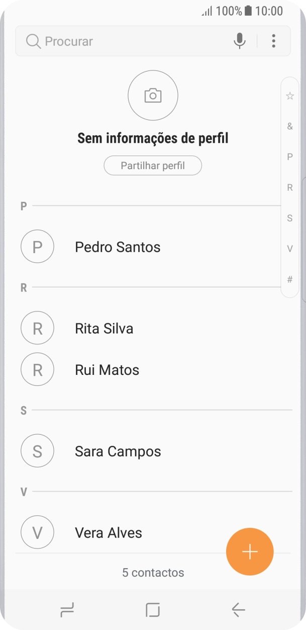 Prima o ícone de novo contacto.