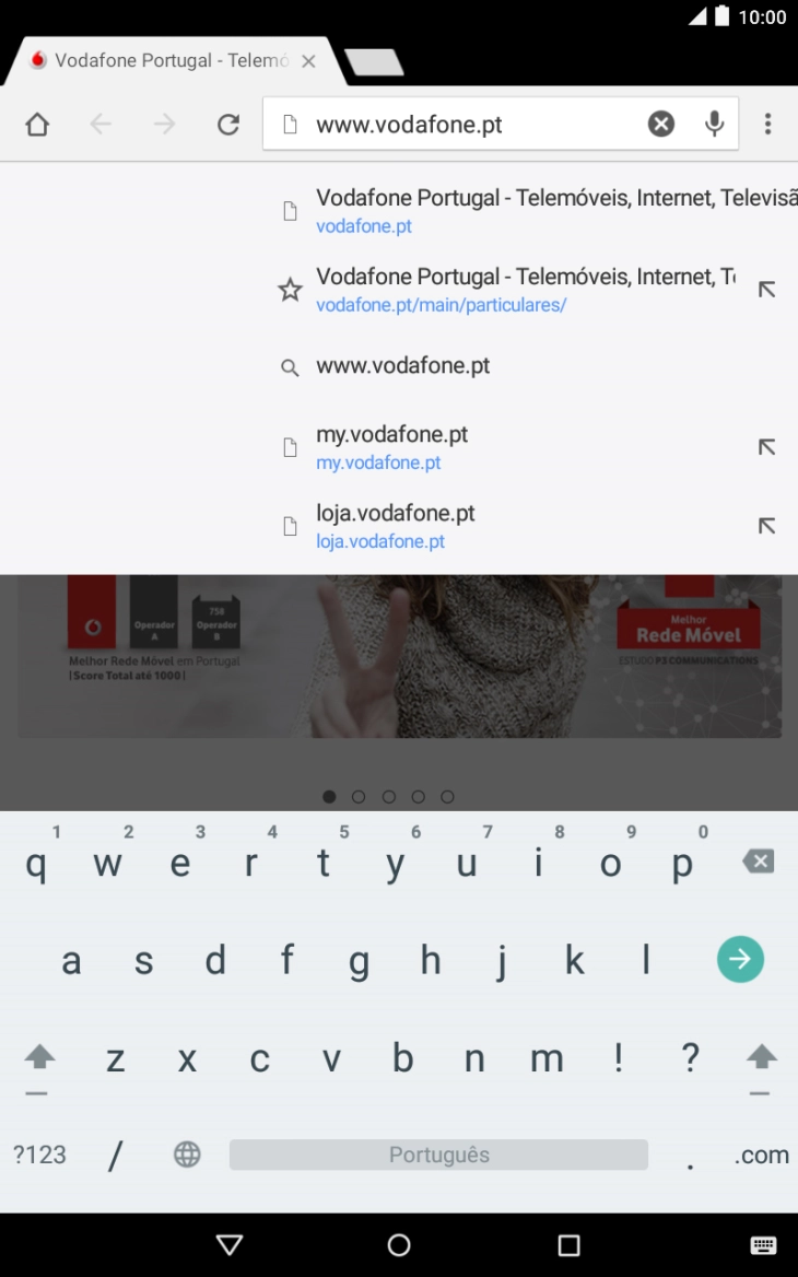 Introduza o endereço da página de Internet pretendida e prima a seta para a direita.