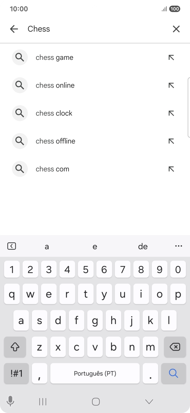 Introduza o nome ou categoria da app pretendida e prima o ícone para pesquisar.