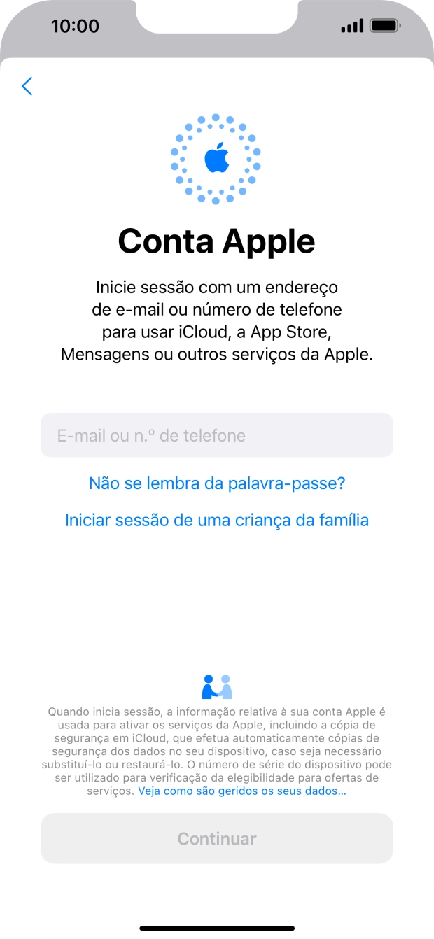 Prima E-mail ou n.º de telefone e introduza o nome de utilizador do seu ID Apple.