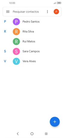 Prima o ícone de novo contacto.