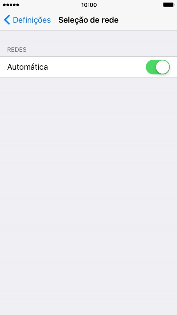 Prima o indicador para ativar ou desativar a escolha automática de rede.
