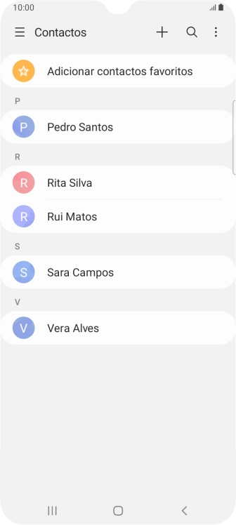 Prima o ícone de novo contacto.