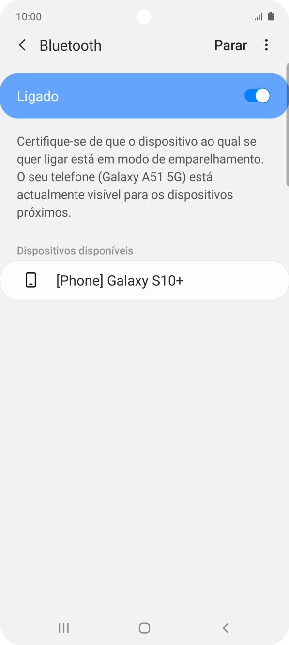 Prima o dispositivo Bluetooth pretendido e siga as indicações no ecrã para emparelhar o dispositivo pretendido com o telefone.