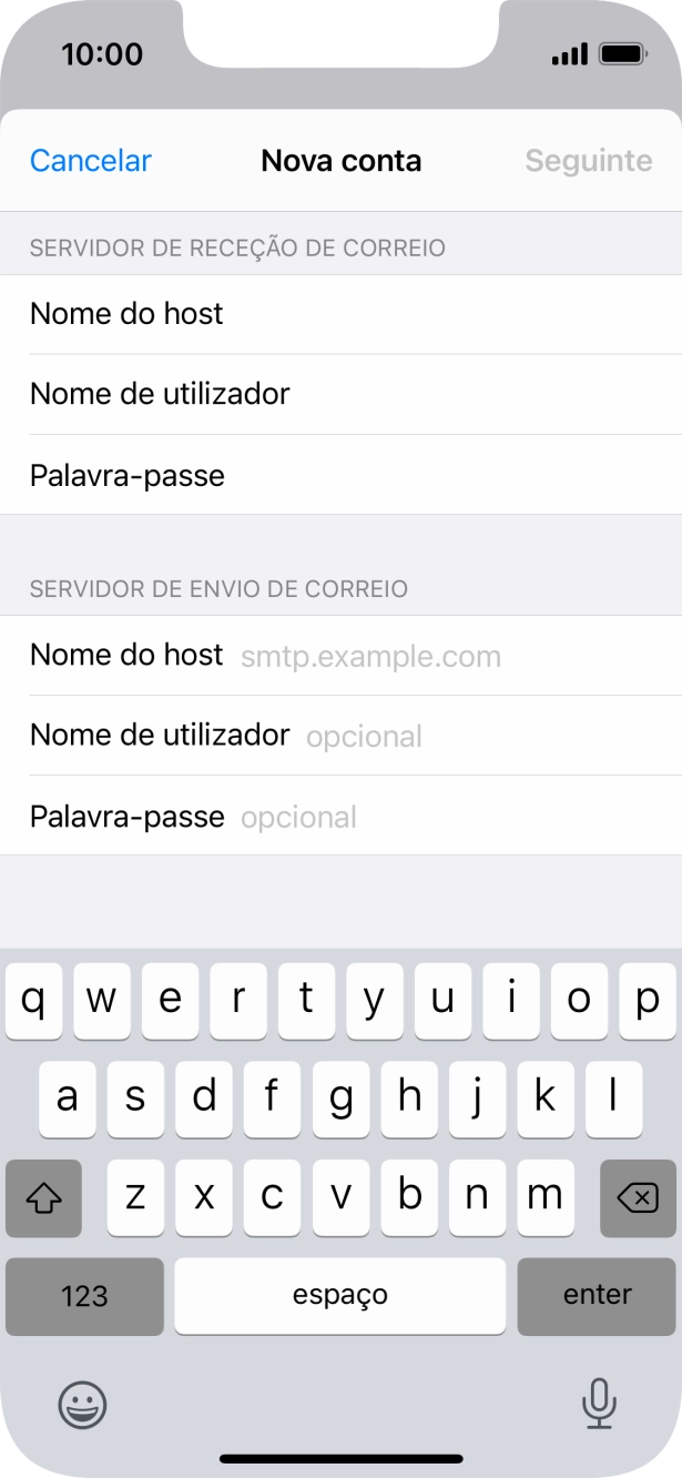 Prima Nome do host e introduza o nome do servidor de envio do fornecedor de e-mail.