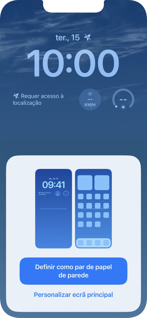 Se pretender utilizar o mesmo esquema de cores para o ecrã principal, prima Definir como par de papel de parede.