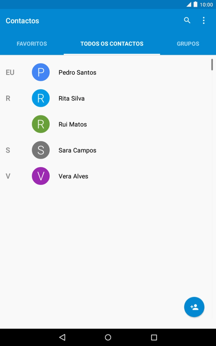 Prima o ícone de novo contacto.