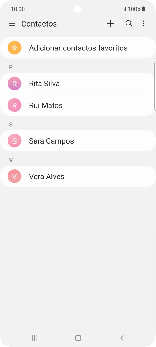 Prima o ícone de novo contacto.