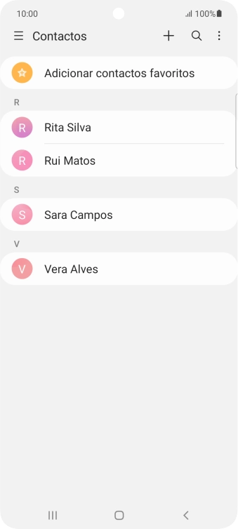 Prima o ícone de novo contacto.