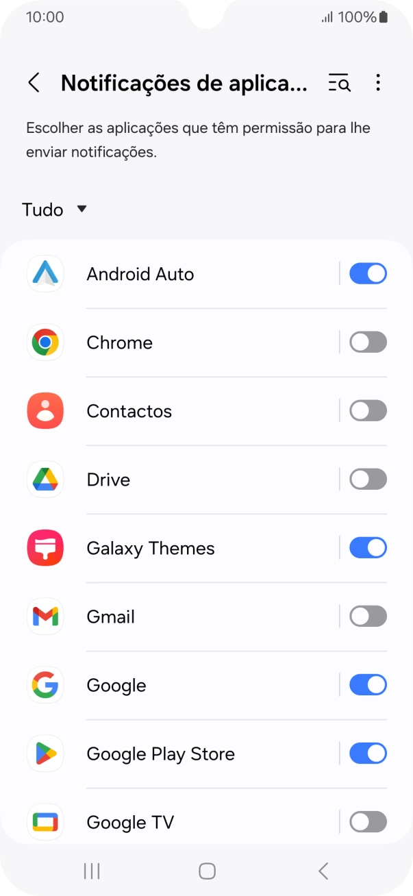 Prima a lista suspensa.