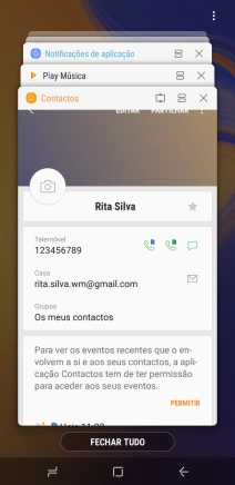 Para terminar uma aplicação em curso, deslize o dedo para a direita na aplicação pretendida.