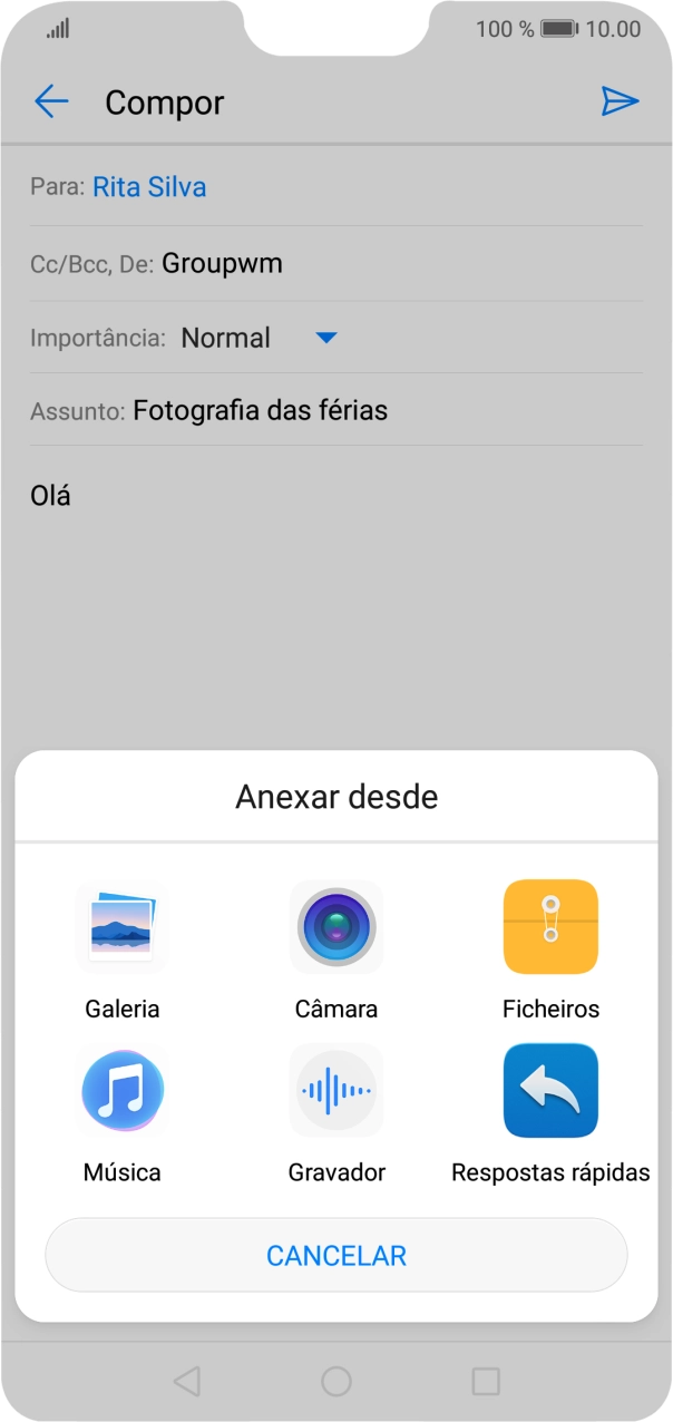 Prima Ficheiros e vá até à pasta pretendida.