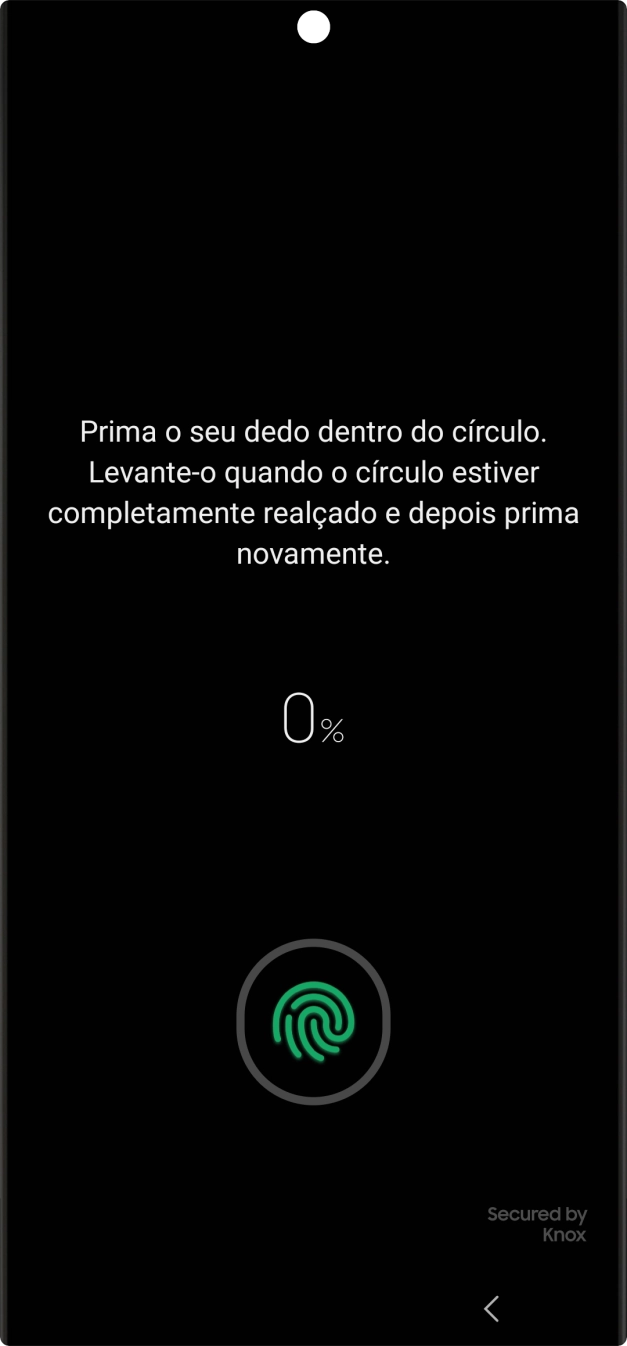 Siga as indicações no ecrã para definir a impressão digital como código de bloqueio.