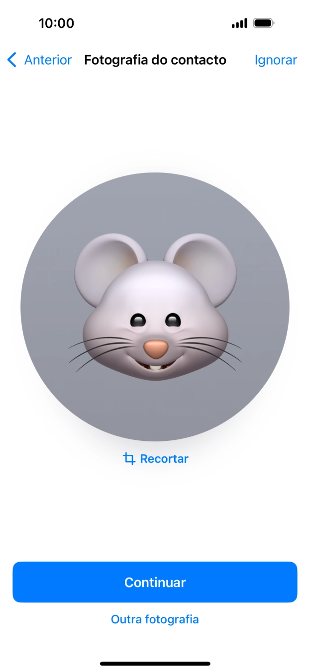 Siga as indicações no ecrã para ajustar a fotografia escolhida e prima Continuar.