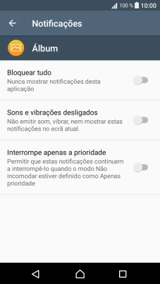 Prima o indicador junto a 