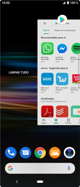 Para terminar uma aplicação em curso, deslize o dedo para cima na aplicação pretendida.