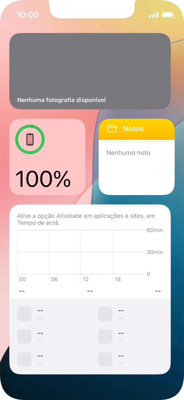 Deslize o dedo para cima ou para baixo no ecrã, para ver mais widgets.