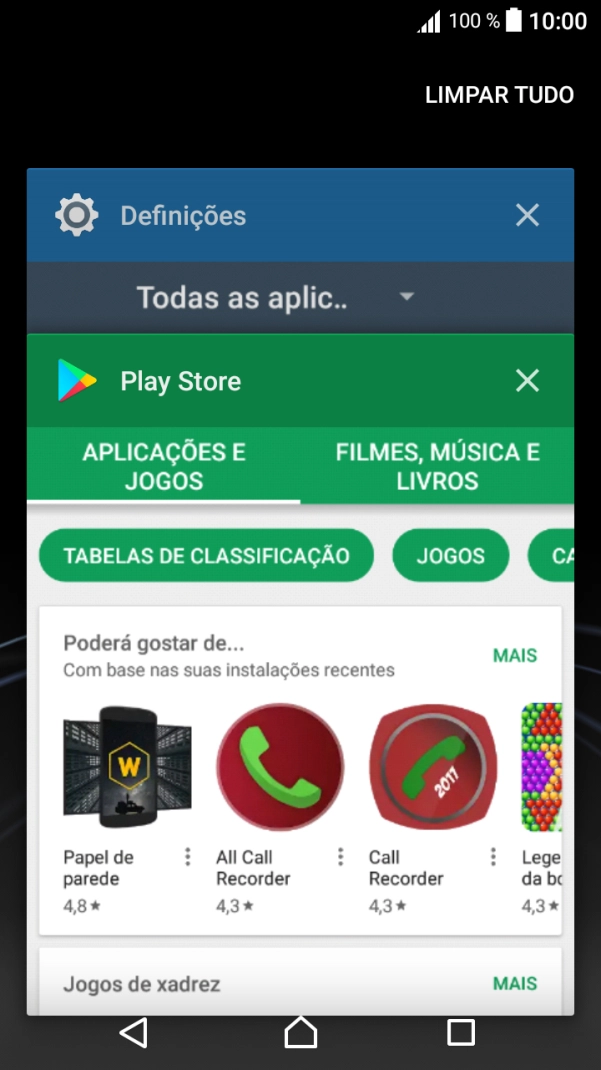 Para terminar uma aplicação em curso, deslize o dedo para a direita na aplicação pretendida.