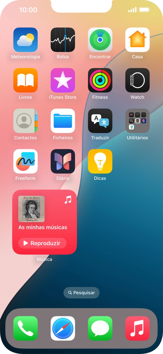 Se utilizar uma pilha de widgets: Deslize o dedo para cima ou para baixo na pilha para escolher o widget pretendido.