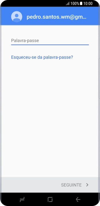 Prima Palavra-passe e introduza a password da sua conta Google.