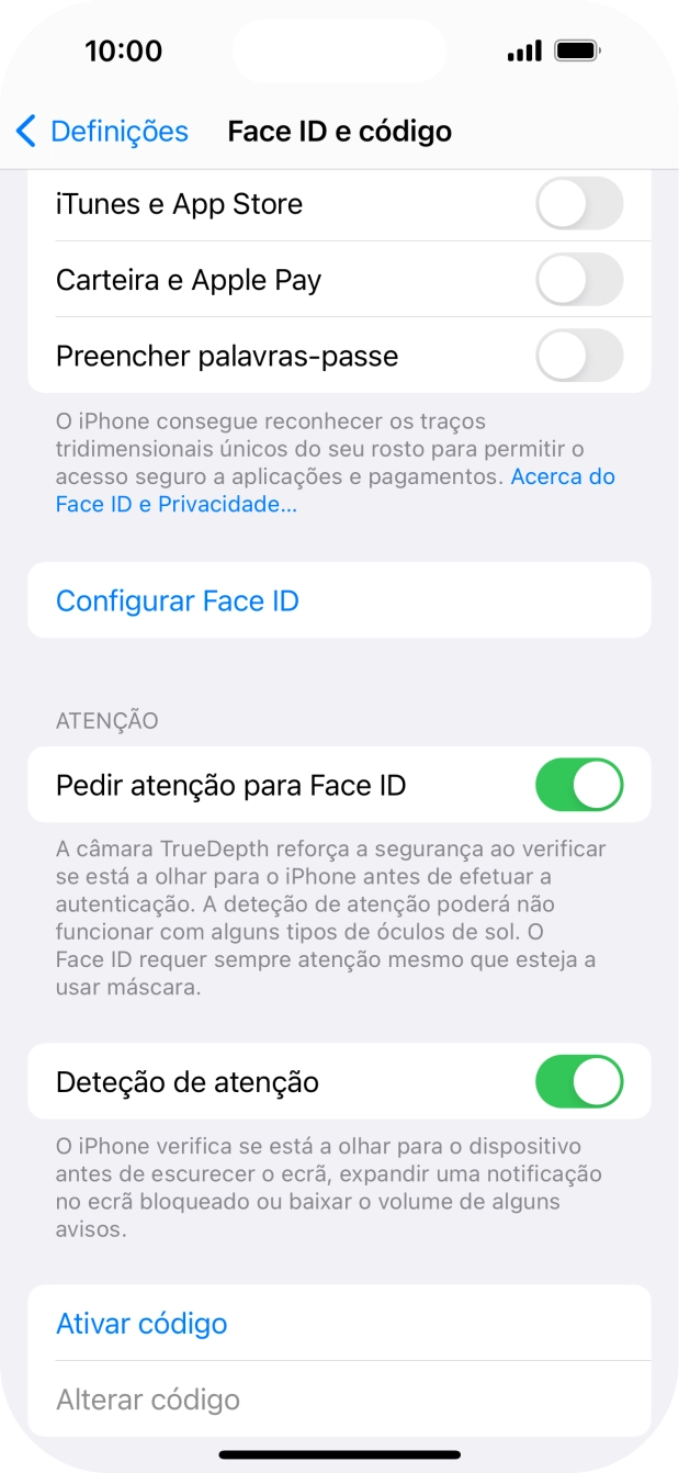 Prima Ativar código e introduza um código de bloqueio do telefone à escolha duas vezes de seguida.