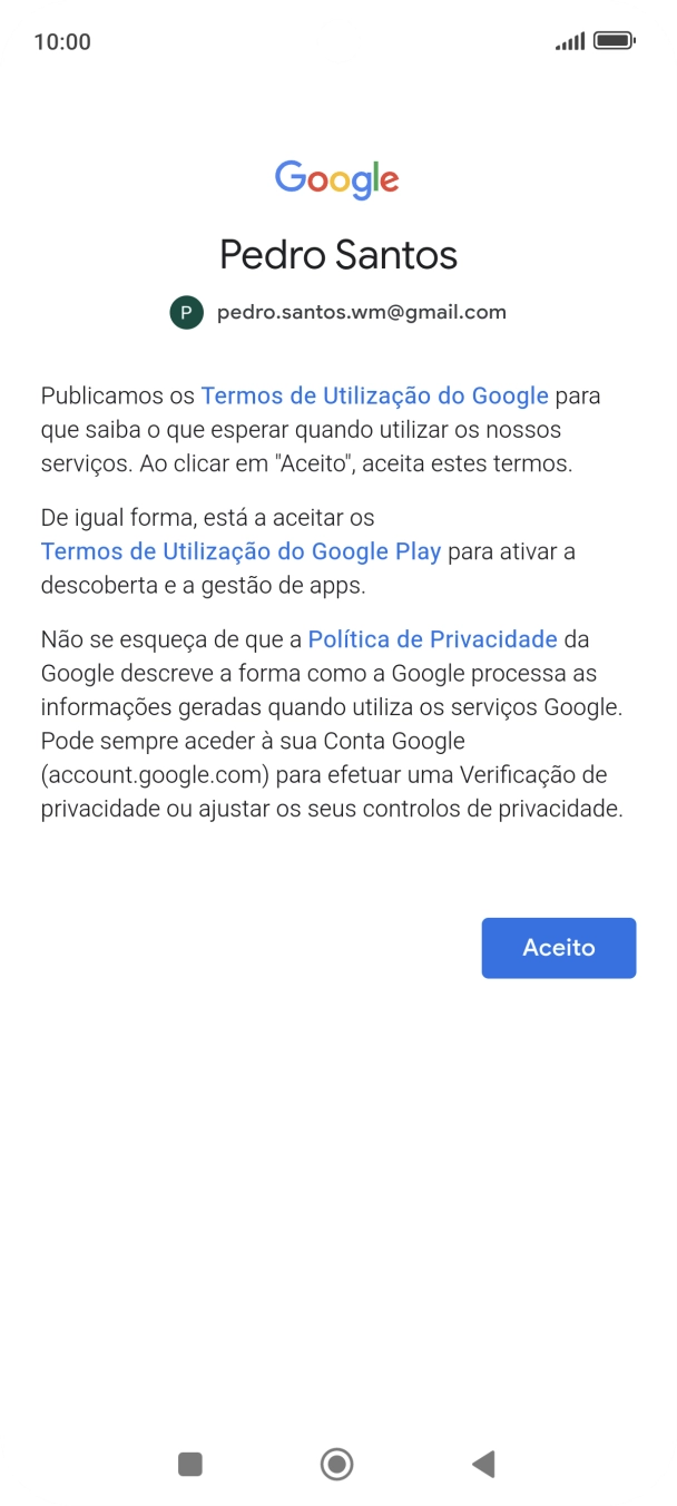 Prima Aceito e siga as indicações no ecrã para escolher as definições da conta Google.
