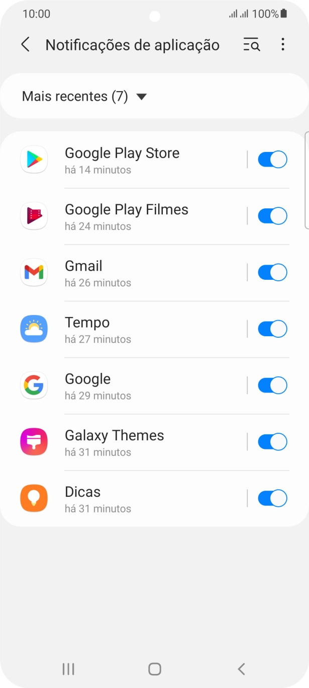 Prima a lista suspensa.