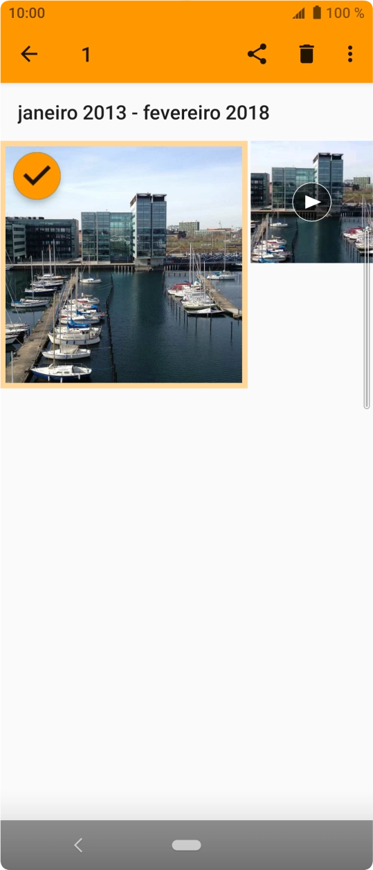 Prima o ícone de menu.