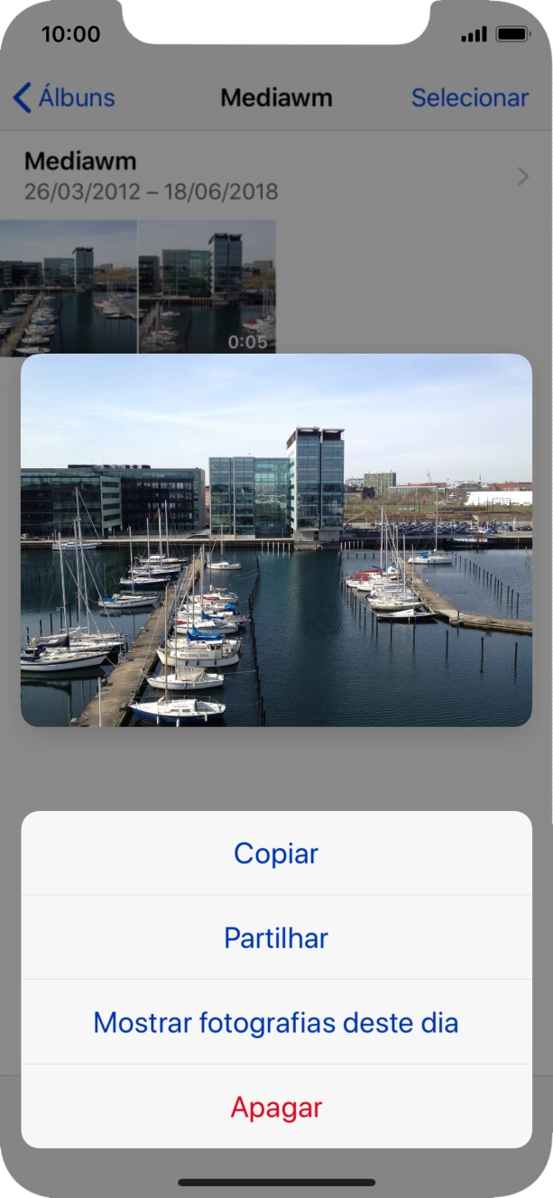 Prima a função pretendida e siga as indicações no ecrã para utilizar a função escolhida.