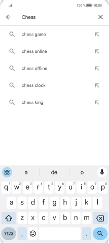 Introduza o nome ou categoria da app pretendida e prima o ícone para pesquisar.