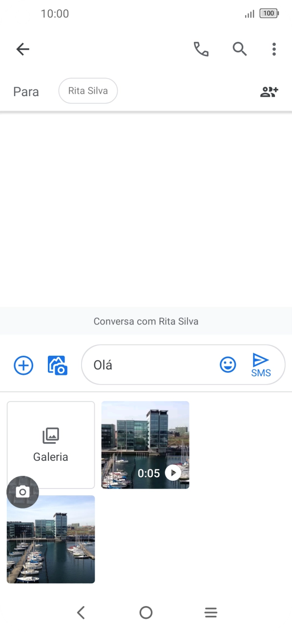 Prima Galeria e vá até à pasta pretendida.