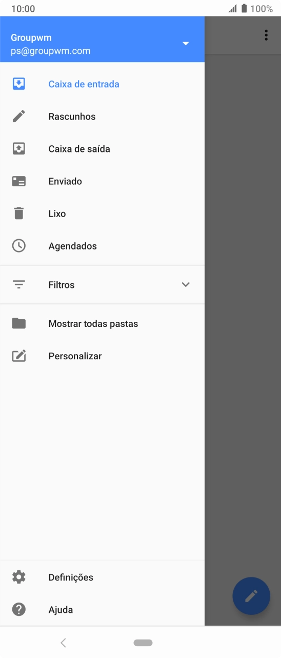 Prima a lista suspensa.