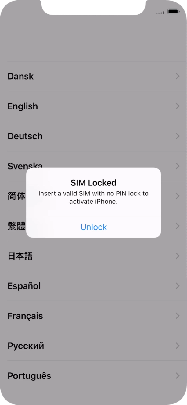 Se o cartão SIM estiver bloqueado, prima Unlock.