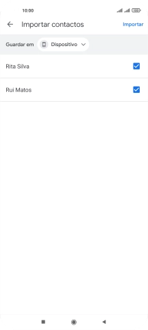 Prima o campo ao lado dos contactos pretendidos para os selecionar.