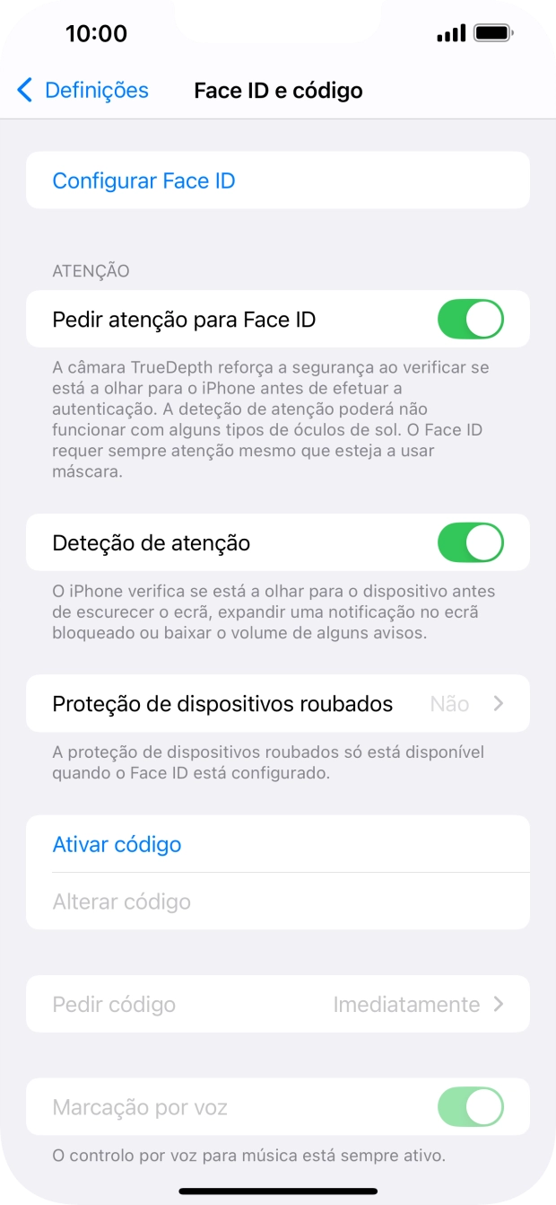 Prima Ativar código e introduza um código de bloqueio do telefone à escolha duas vezes de seguida.
