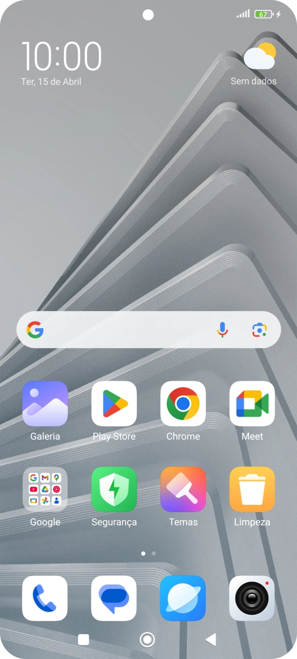 Quando o ícone de bateria em carregamento for mostrado no ecrã, a bateria está em carregamento.